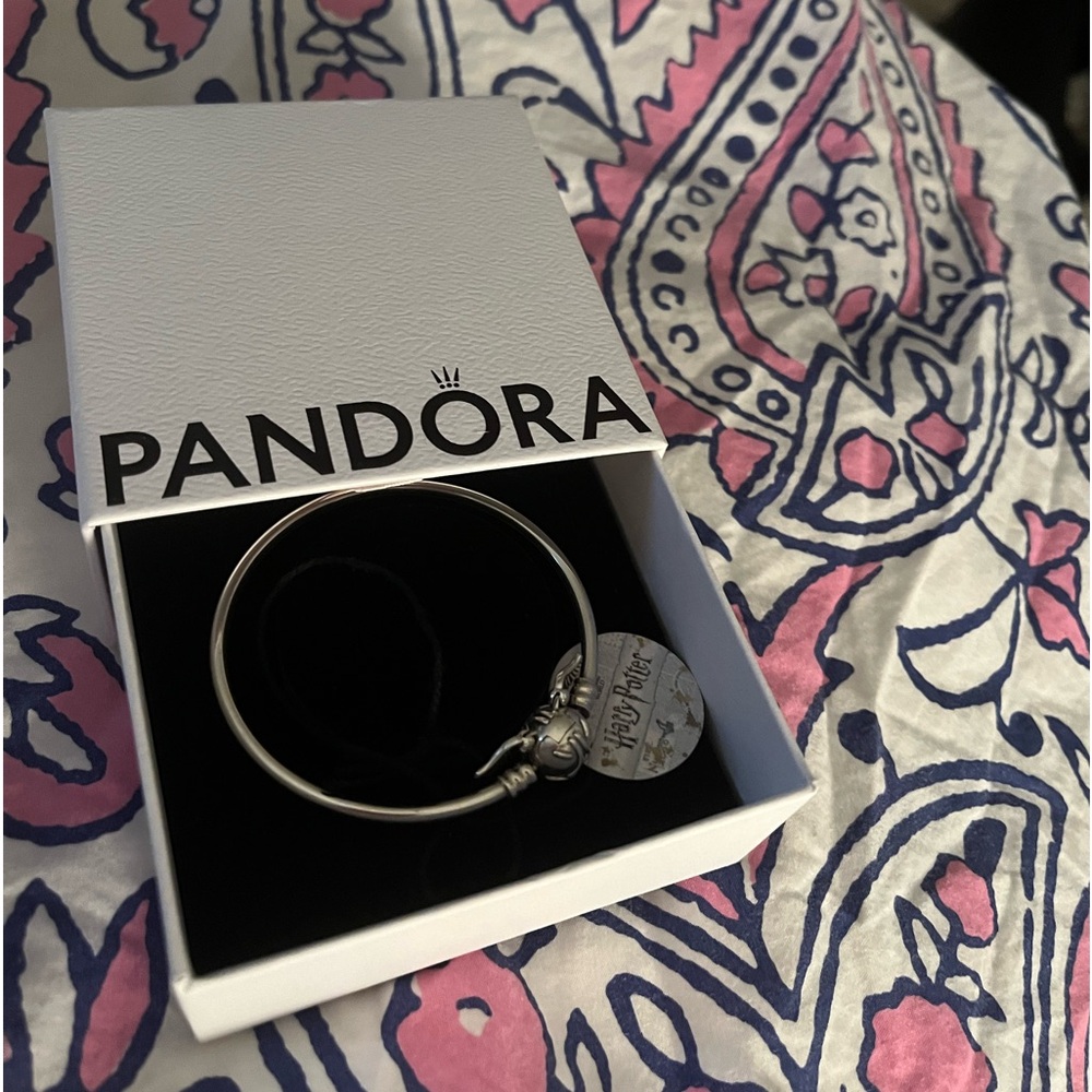 NIB Pandora snitch bracelet Harry Potter